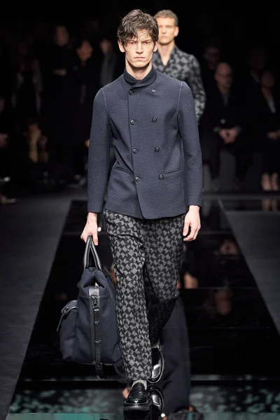 Look 61